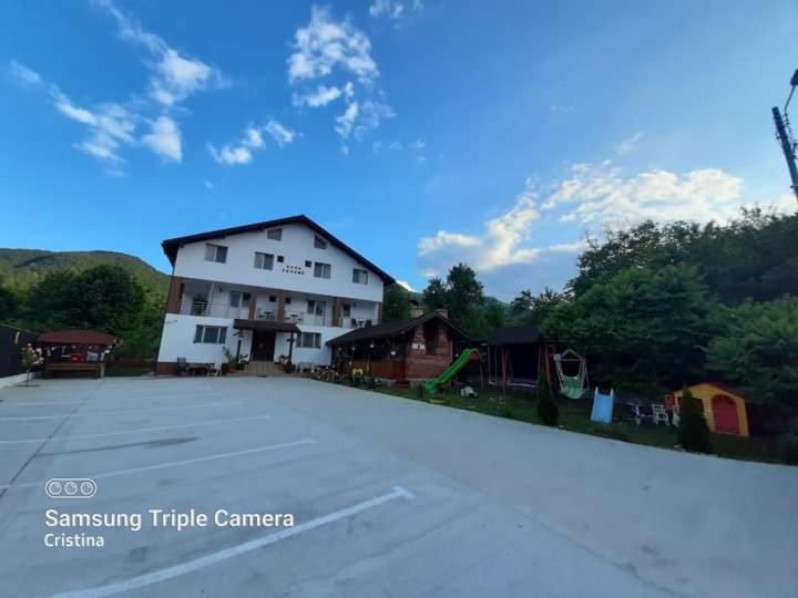 Casa Trache Hotel คาลิมาเนช ภายนอก รูปภาพ