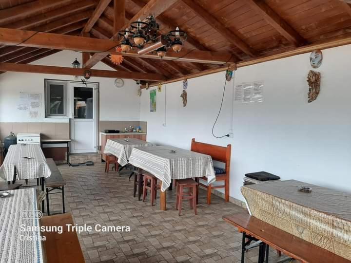 Casa Trache Hotel คาลิมาเนช ภายนอก รูปภาพ